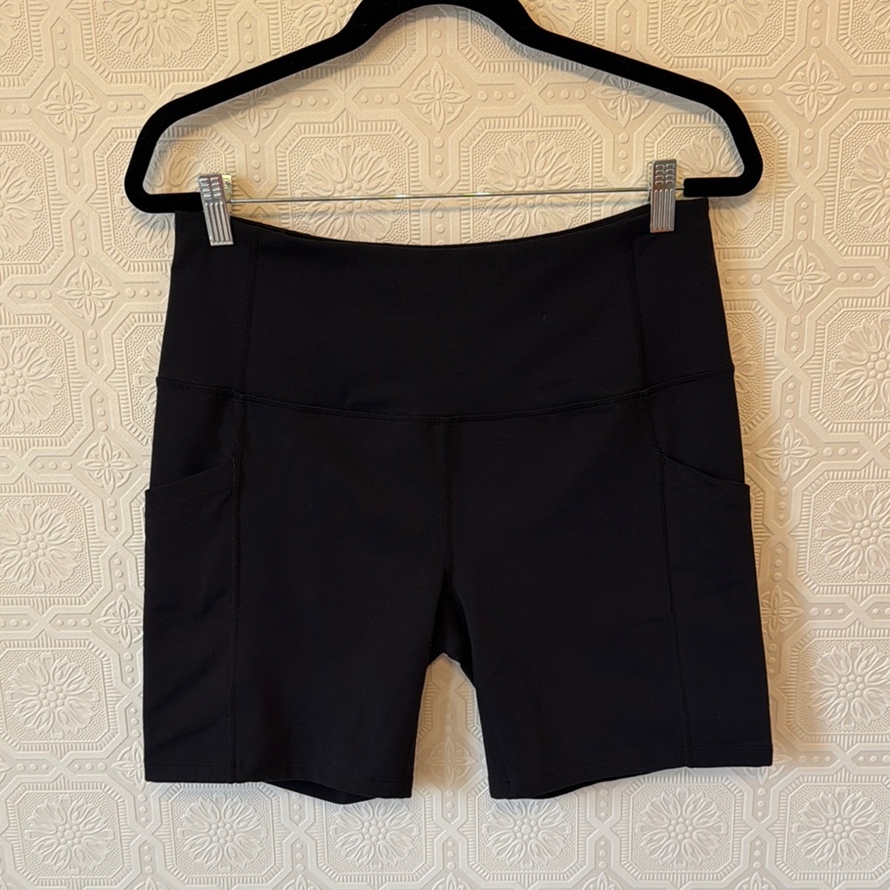 Zella Women's Black Bike Shorts Size Large